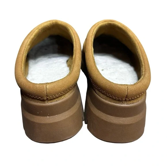 Koolaburra by UGG Neerie Clog Size 8 Brown Tan Slip On Chunky Faux Fur Comfy - Picture 7 of 11